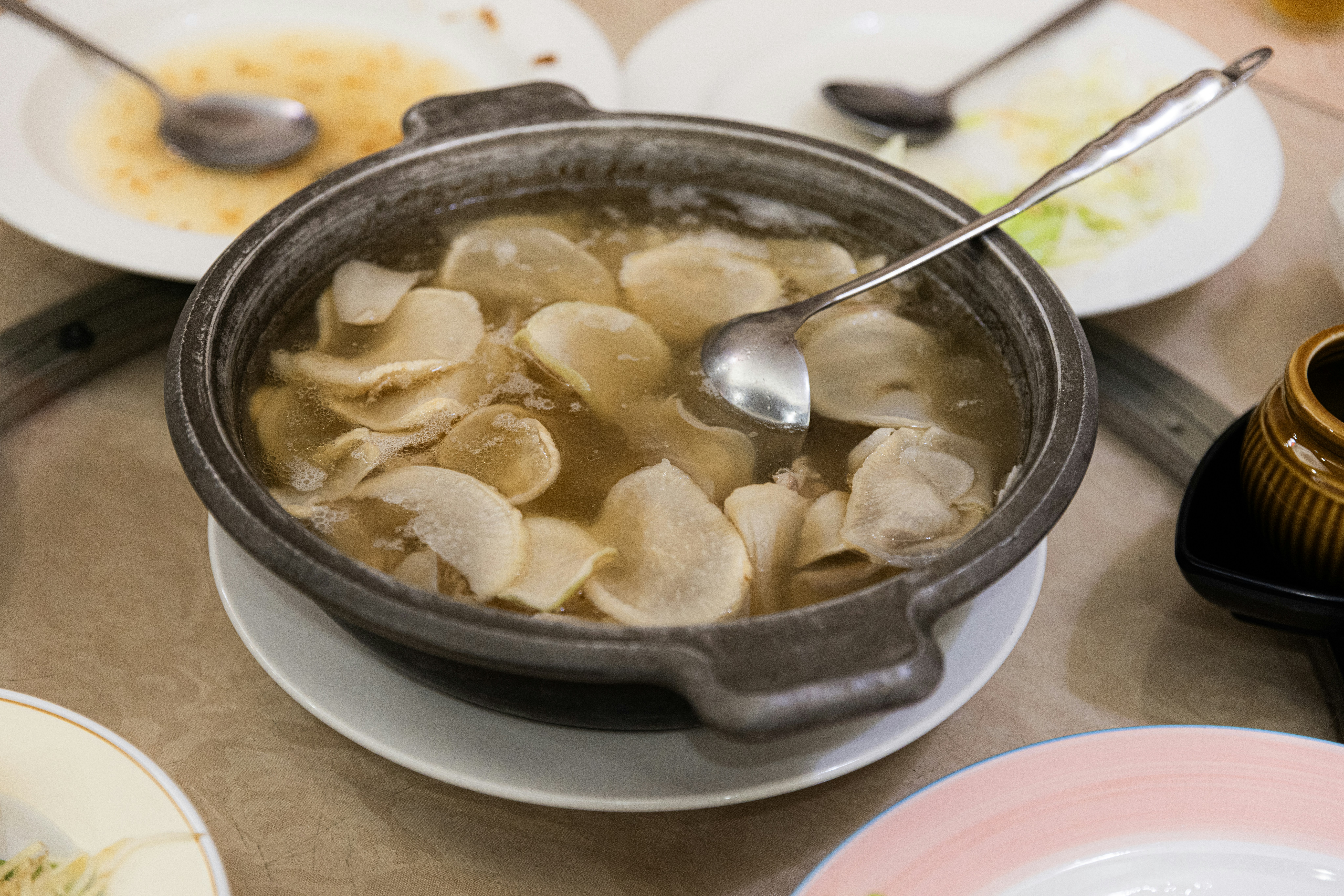 冬季养生必吃！萝卜3大功效+2款食疗方，清痰祛湿还暖身，全家都适合